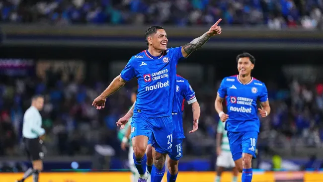 ¡Súper Toro! Cruz Azul gana de manera agónica a Santos con gol Gabriel Fernández