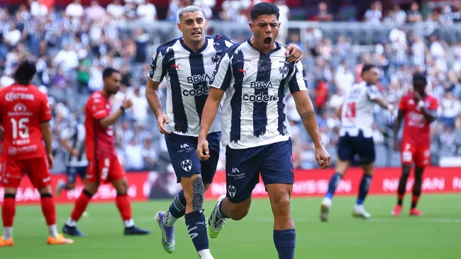 Rayados es líder del Apertura 2025 junto a los Tuzos