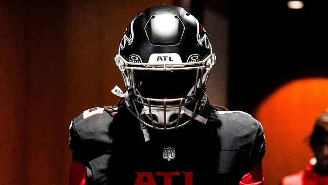 Miami Dolphins llegan a acuerdo de un año con el defensivo Matthew Judon