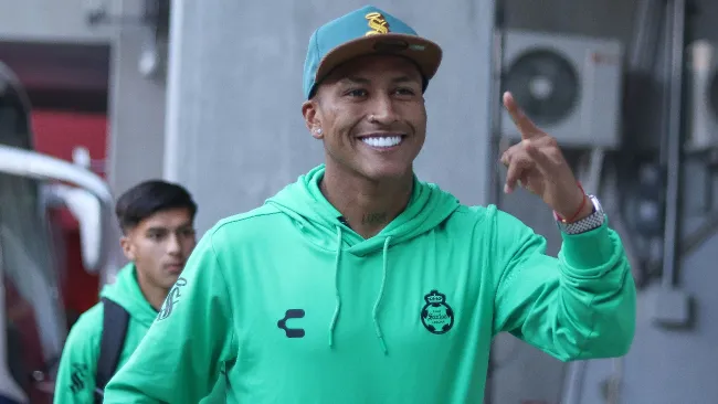 Aquino se va de la Liga MX después de ocho años