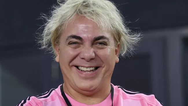 El polémico Cristian Castro aparece en el Inter de Miami vs Tigres para alentar a Messi