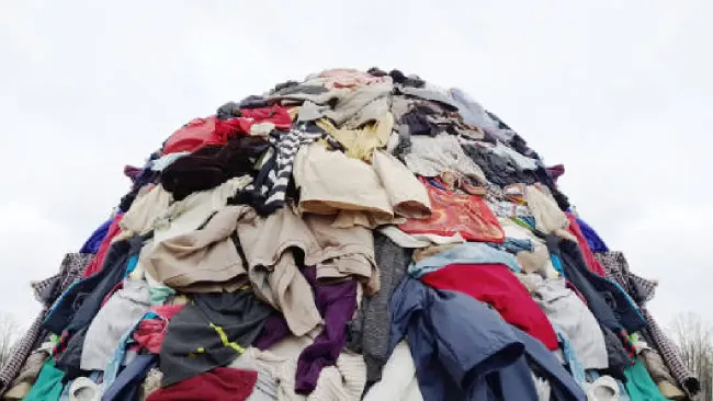 CDMX aprueba medidas contra el fast fashion: ¿qué es y cómo contamina la ciudad?