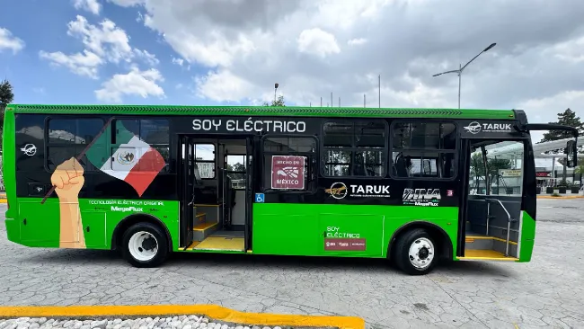 Los autobuses están llamando mucho la atención en el extranjero.
