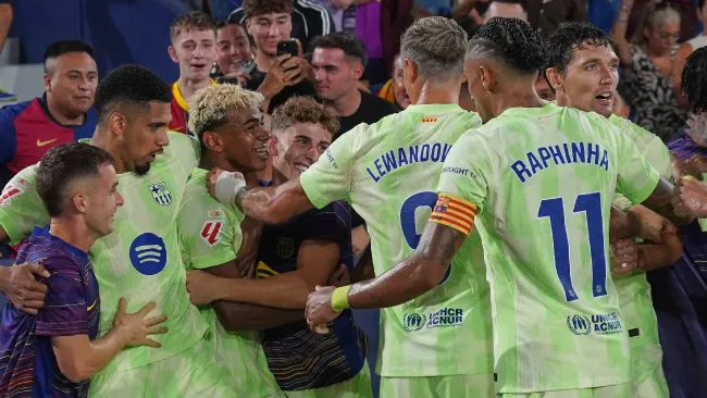 Barcelona viene de atrás y derrota a Levante con agónico autogol en LaLiga