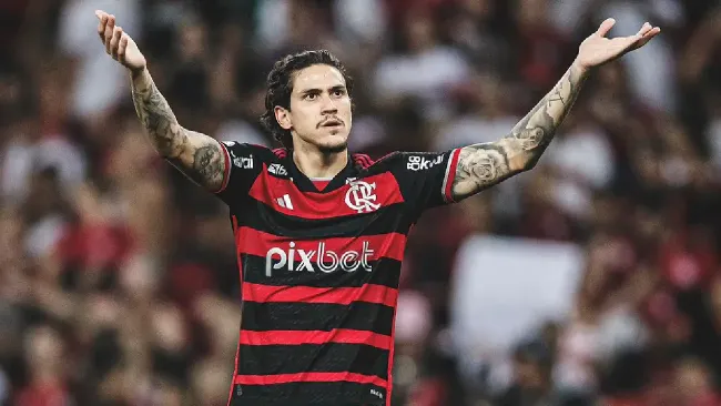 Flamengo, con golazo y hat-trick de Pedro incluido, logra goleada histórica ante Vitoria
