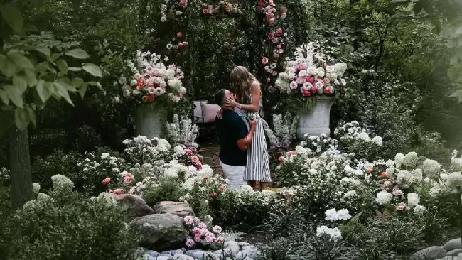 Travis Kelce y Taylor Swift se comprometen 