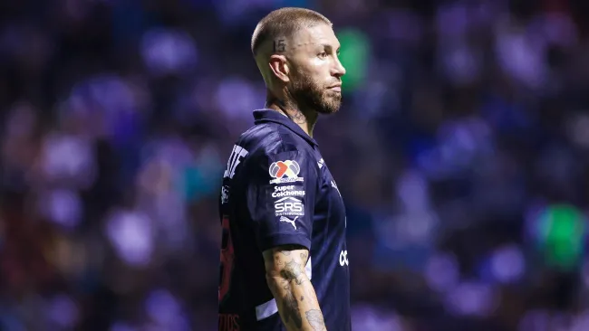 Ramos quedó retratado en el gol de Ricardo Marín