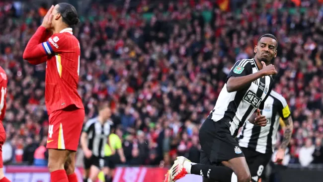 Liverpool rompe el mercado con llegada de Isak