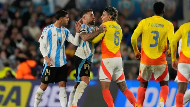 FIFA multa a Argentina y otras cinco selecciones por insultos racistas