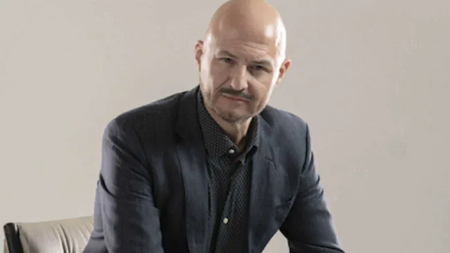 Hipnotista John Milton sufre violento asalto en Sinaloa: ¿Cuál es su estado de salud? 