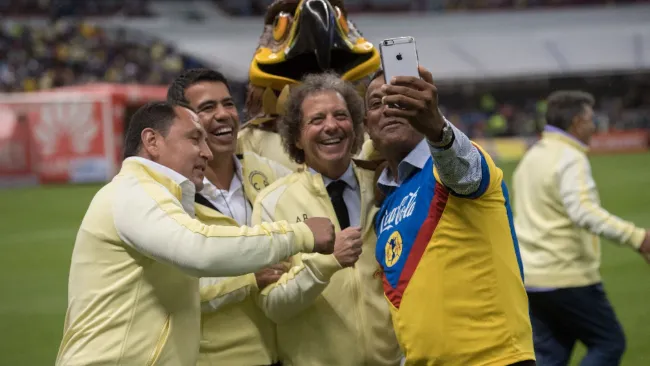 Leyendas del América en el Estadio Azteca