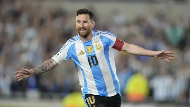 "Messi no tendrá heredero, es inigualable": Scaloni se sincera previo a 'despedida' del 10