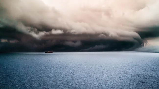 Su desplazamiento es hacia el oeste-noroeste con rumbo a Jalisco y Guerrero.