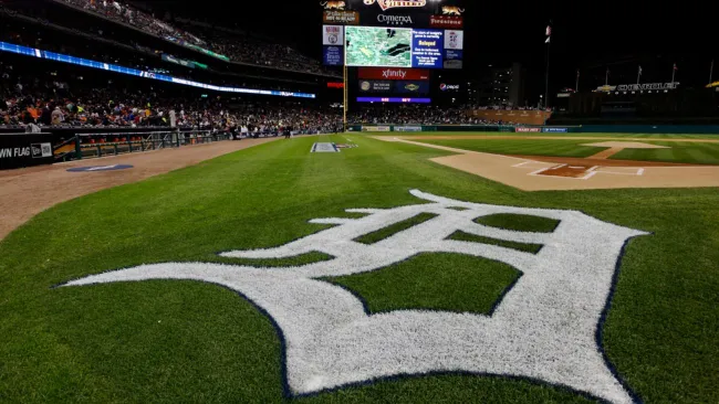 Ocho empleados de los Tigres de Detroit son acusados de conducta inapropiada hacia mujeres