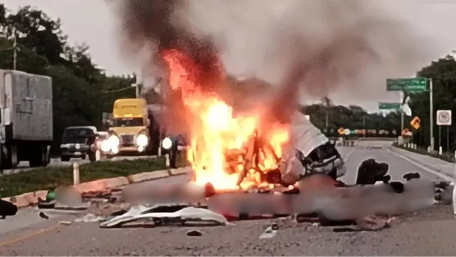 Suman 16 muertes tras choque múltiple en la carretera Mérida-Campeche
