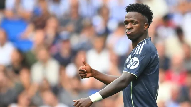 Vinicius está insatisfecho con Xabi Alonso