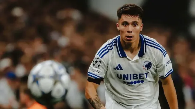 Alejandro Grimaldo elogia a Rodrigo Huescas tras su debut en Champions League: 'Es buen jugador'