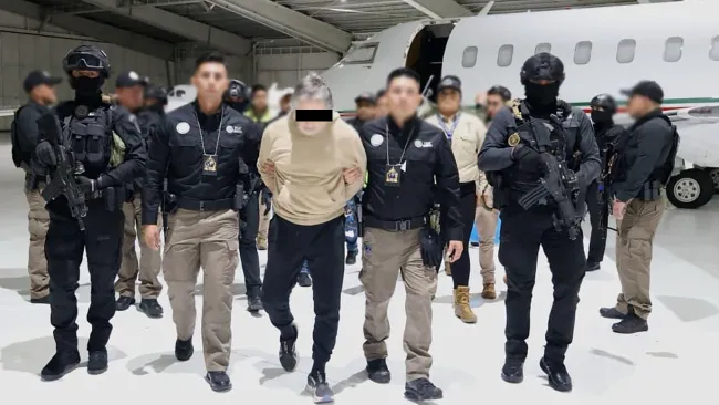 'El Comandante H' tardó 33 horas de llegar de Paraguay al Estado de México.