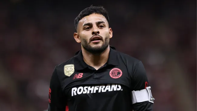 Vega sumó un gol y dos asistencias en el juego ante Chivas