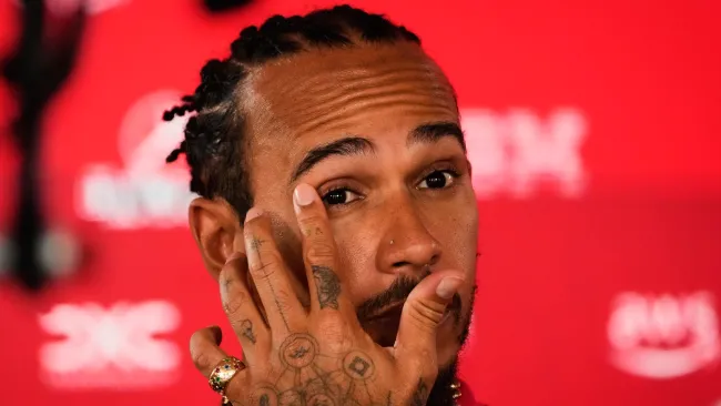 Lewis Hamilton al borde del llanto tras quedar eliminado en la Q2 del GP de Azerbaiyán