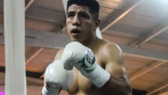 Boxeador, Cristian Santos