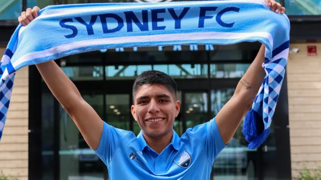 Piero Quispe fue presentado con su nuevo club