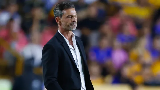 Diego Cocca responde a la afición de Tigres por los abucheos en su regreso al Volcán