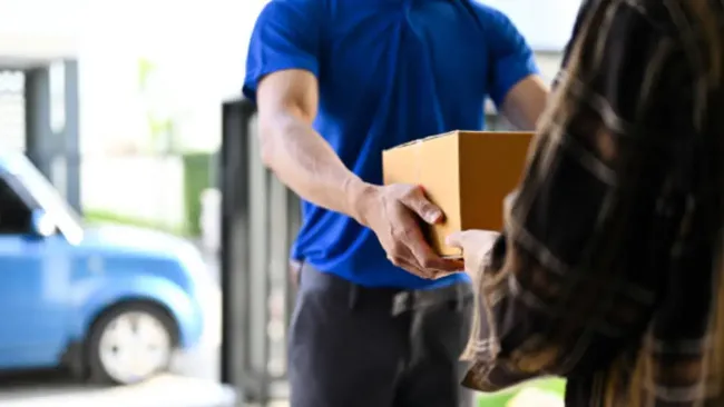 ¿Qué es el falso repartidor? La estrategia de robo que preocupa en CDMX