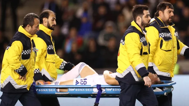 ¿Se pierde el Mundial? DT del Copenhague confirma grave lesión de Rodrigo Huescas