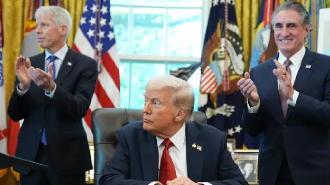 Trump anuncia que celebrará cumpleaños