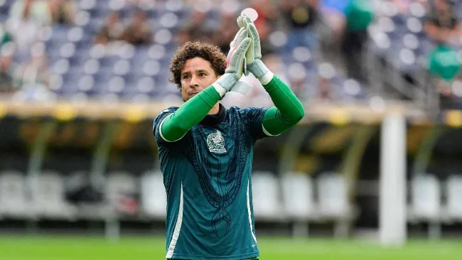 ¿Habrá sexto mundial? Javier Aguirre le abre la puerta a Guillermo Ochoa
