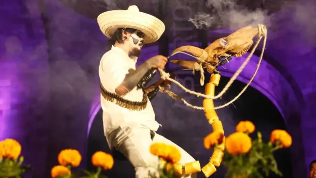 Paseo Nocturno en Bici Día de Muertos 2025 CDMX: Ruta, horario y actividades