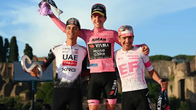 Isaac del Toro recordó su “derrota” en el Giro de Italia: “Es muy normal perder”