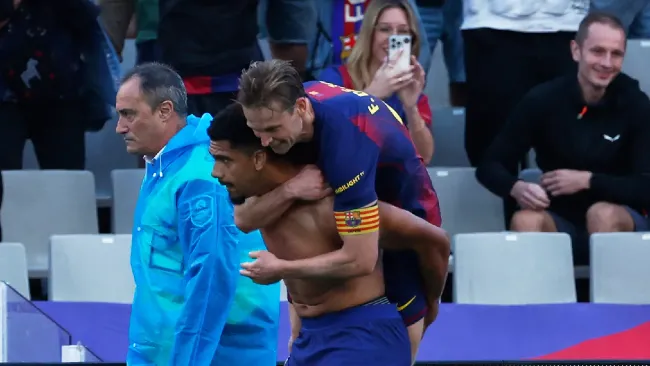 Barcelona derrota con drama a Girona gracias a un gol de último minuto de Ronald Araújo