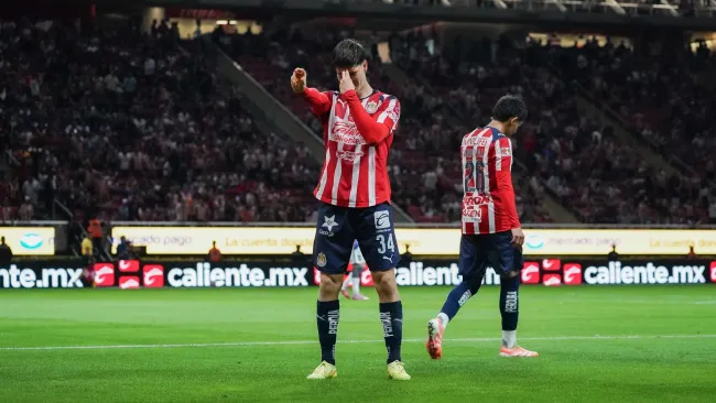 Hormiga González, en la lista de los mejores goleadores de Chivas por semestre