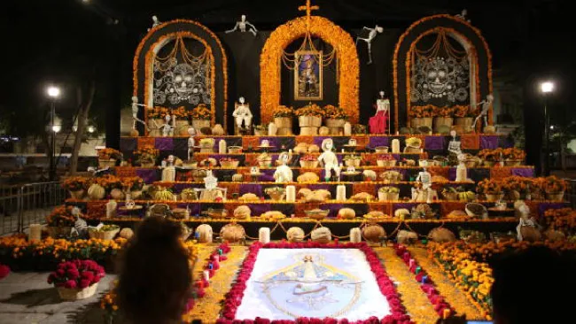 Día de Muertos 2025: ¿cuándo se pone la ofrenda y qué debe llevar el altar tradicional?