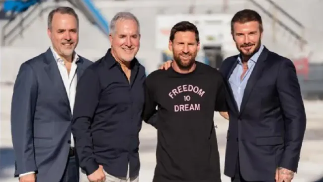Messi y directivos del Inter de Miami