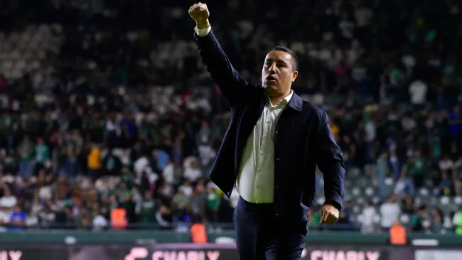 Juárez regresó al banquillo de Pumas