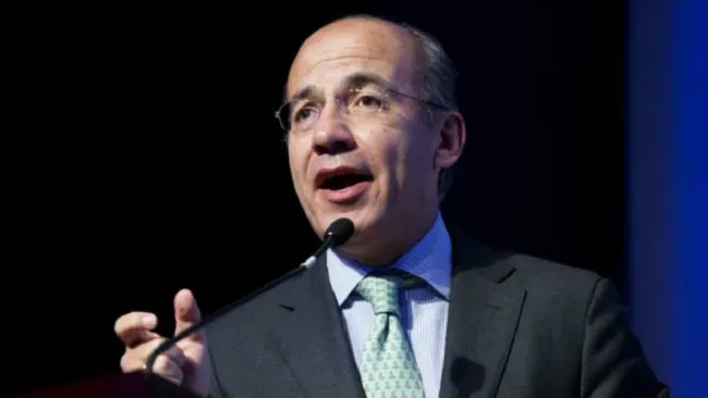 Felipe Calderón estudia regresar a la política… “para ayudar al país”. Lado.mx Felipe Calderón estudia regresar a la política… “para ayudar al país”. Noticias en tiempo real