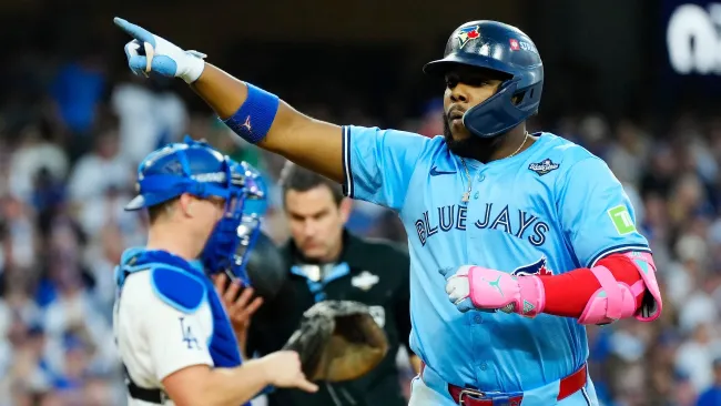 ¡Serie empatada! Blue Jays vence a Dodgers y se queda con el Juego 4 de la Serie Mundial