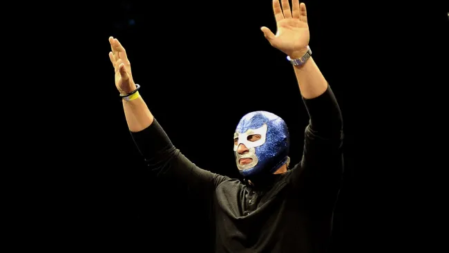 Blue Demon Jr. se encuentra fuera de peligro tras accidente automovilístico, confirman familiares