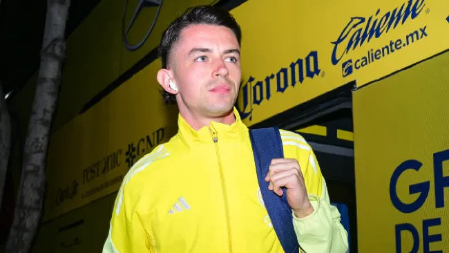 Álvaro Fidalgo con América