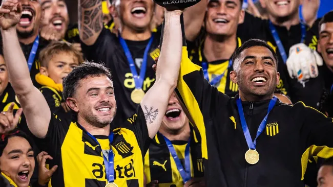 Peñarol se corona en el Clausura 2025 y se enfila como el favorito al Campeonato Uruguayo