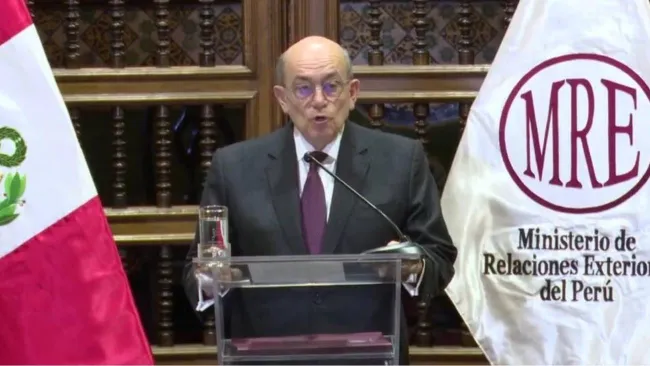 Perú rompe relaciones diplomáticas con México por asilo a ex primera ministra