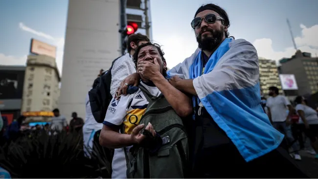 Hombres lloran cuatro veces más por futbol