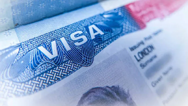 EEUU podría negar visas a enfermos de obesidad y diabetes: la nueva directriz de Donald Trump