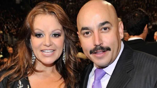 Lupillo Rivera revela que buscó a Jenni con ayuda del narco y pensó que su muerte no fue un accidente