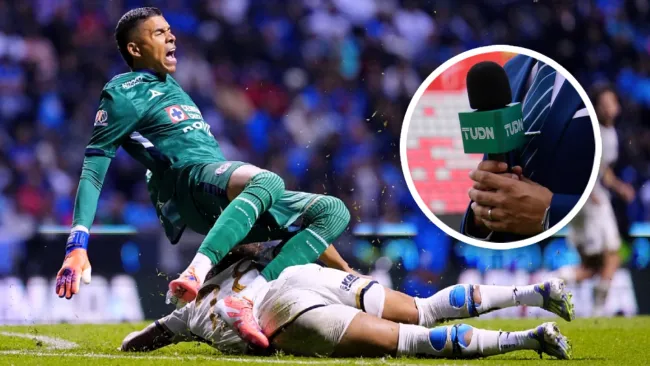 ¡No era roja! Polémico comentarista de TUDN 'defiende' a Carrasquilla tras lesionar a Kevin Mier