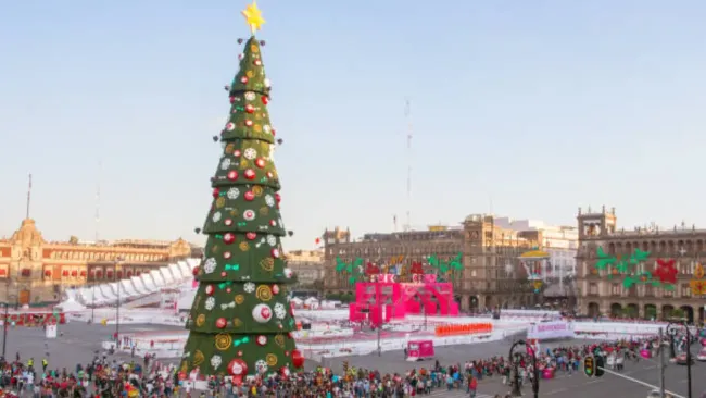 ¿Pista de hielo en el Zócalo de CDMX en diciembre 2025? Esto se sabe