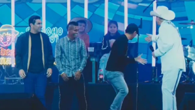 Banda mexicana hace tremendo homenaje a Salvador Cabañas